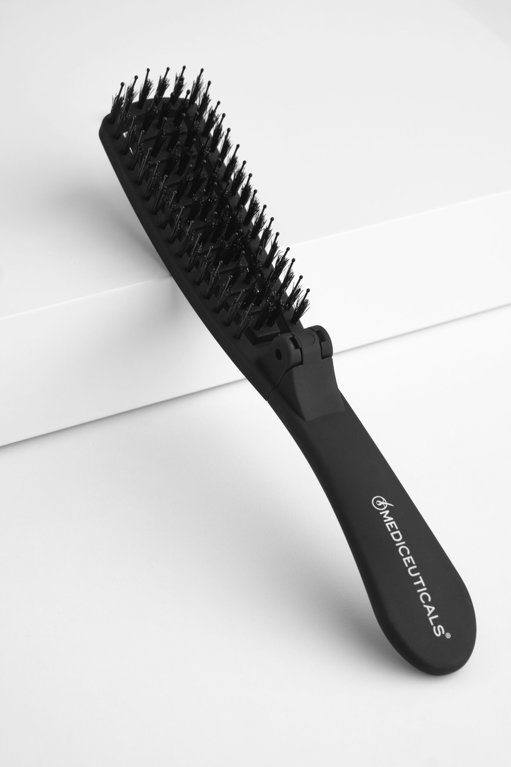 Mediceuticals Scalpro juuksehari MINI VERSIOONIS - Image 2